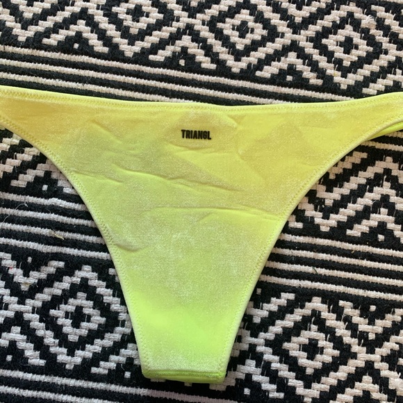 bathing suit - Picture 6 of 8